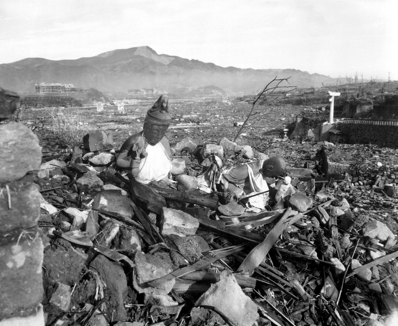 原子弹传奇《奥本海默》终于在日本上映 